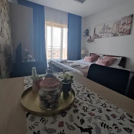 Mountain View Milmari Apartment