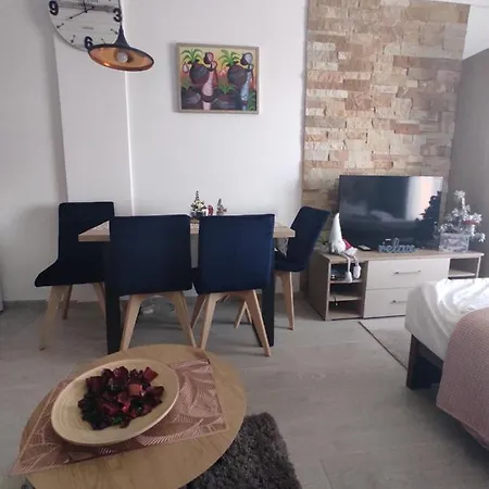 Mountain View Milmari