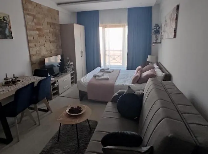 Mountain View Milmari