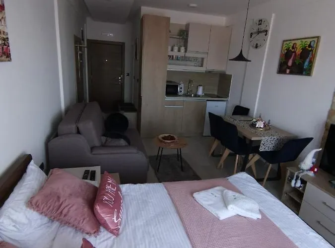 Mountain View Milmari